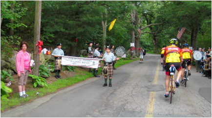 ::2013:PMC 2013 photos:Cherry St pipers-a.jpg